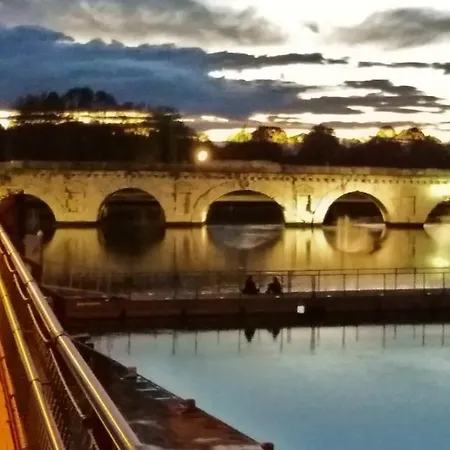 Luminoso, In Centro Citta, Con Bella Vista Sul Canale E Sul Ponte Apartamento