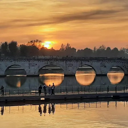 Luminoso, In Centro Citta, Con Bella Vista Sul Canale E Sul Ponte Apartamento *