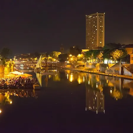 Luminoso, In Centro Citta, Con Bella Vista Sul Canale E Sul Ponte
