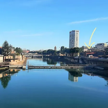Luminoso, In Centro Citta, Con Bella Vista Sul Canale E Sul Ponte *